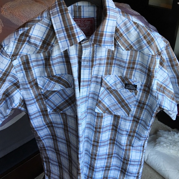 Plaid short sleeve dress shirt