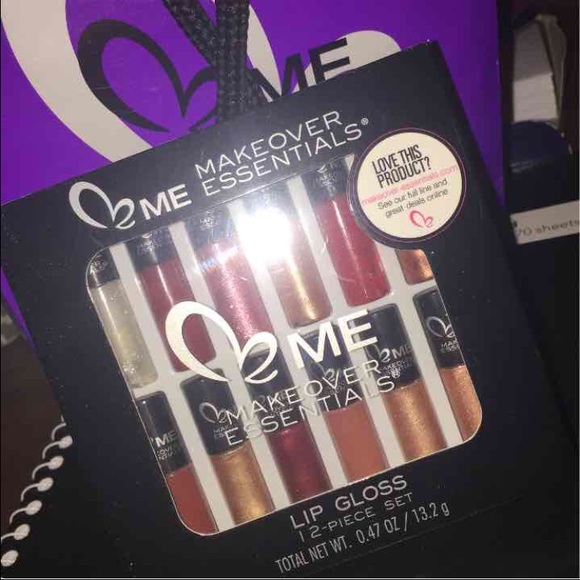 Makeup bundle!! - Picture 3 of 3