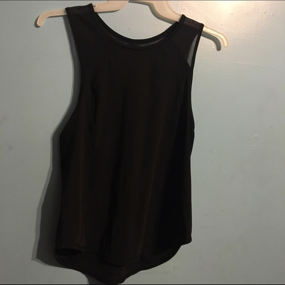 Lululemon tank