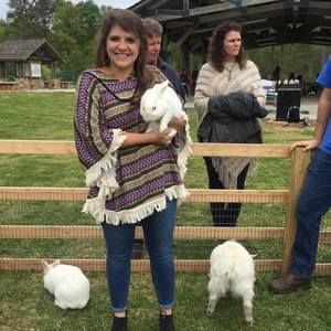 Meet your Posher, Faith