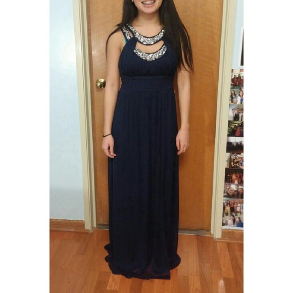 NEVER WORN Long navy blue prom dress