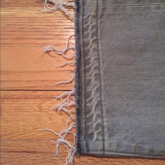 Chimala Distressed Ankle Crop Jeans Size 29 - Picture 3 of 4