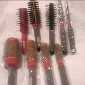 Chi Brushes