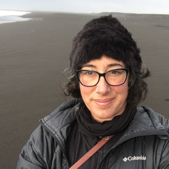 Meet your Posher, Jackyn - Picture 3 of 4