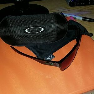 Oakley Twoface Polarized Sunglasses & Soft Vault..