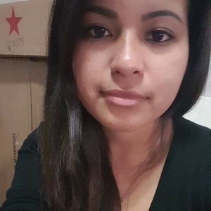 Meet your Posher, Rebeca