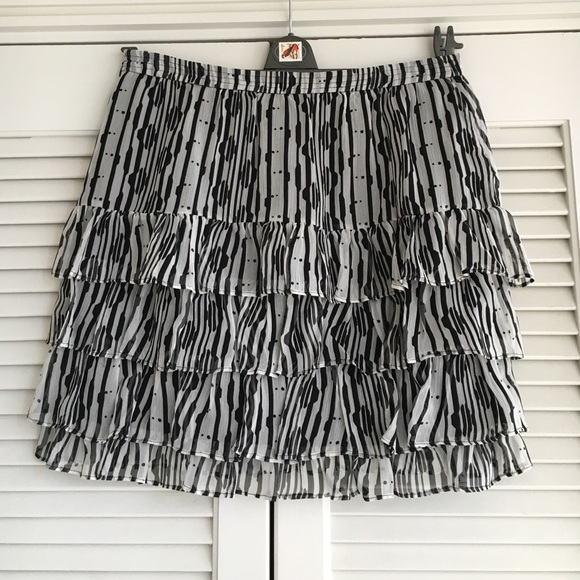 Club Monaco skirt