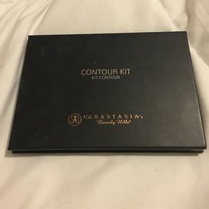 Anastasia Beverly Hills Contour Kit