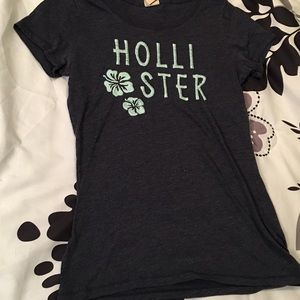 Hollister T-shirt