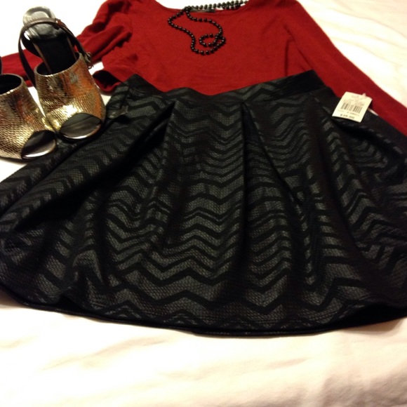 Joe Benbasset Mini skirt🌝🔥 - Picture 4 of 4