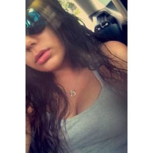 Meet your Posher, Sarina