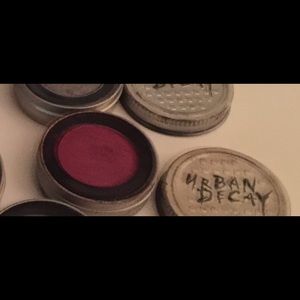 Urban Decay Hot Pink