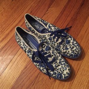 Floral keds