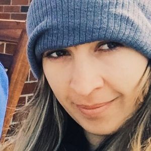 Meet your Posher, Cindy