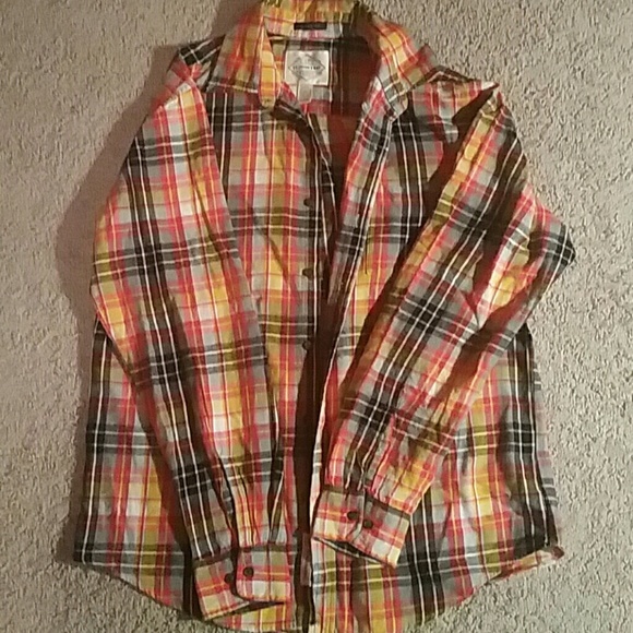 Men's long sleeve button shirt