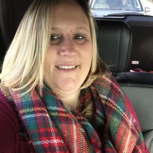 Meet your Posher, Courtney