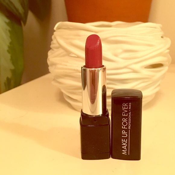 NWOT Makeup Forever Rouge Artist Natural No. 9