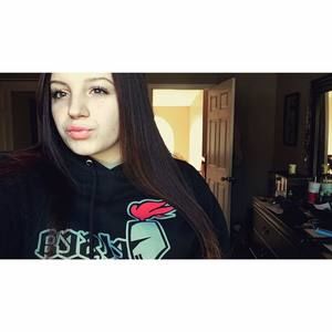 Meet your Posher, Adriana