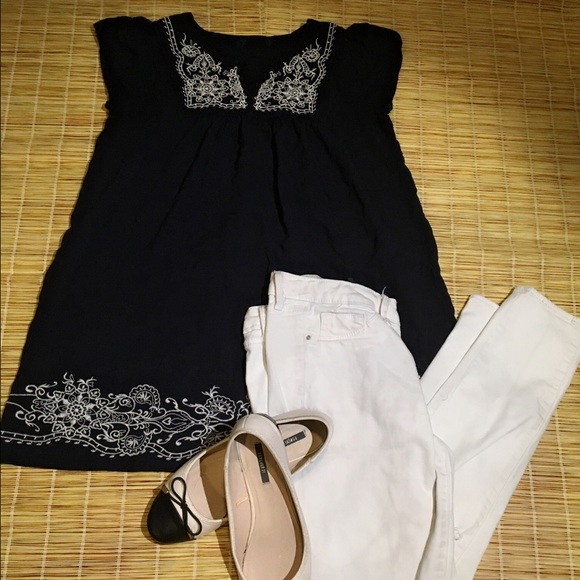 Blue Shirt🚫SOLD🚫 - Picture 4 of 4