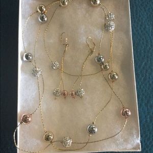 Necklace with earrings set