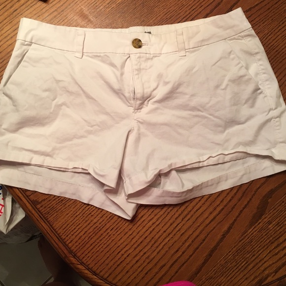 Old navy white shorts