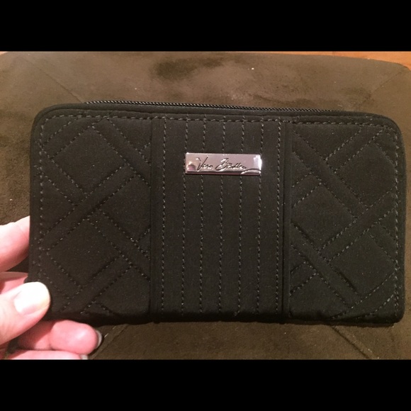 Nwt Vera Bradley accordion wallet