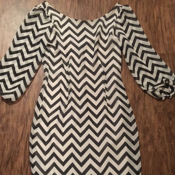 Charlotte Russe zipper low back super cute - Picture 1 of 3