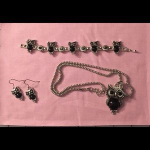 Black owl jewelry set