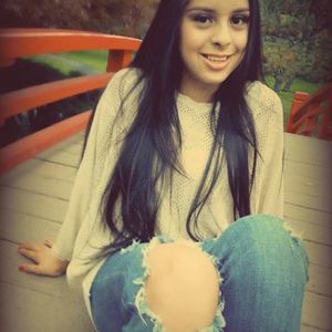 Meet your Posher, Gabriela