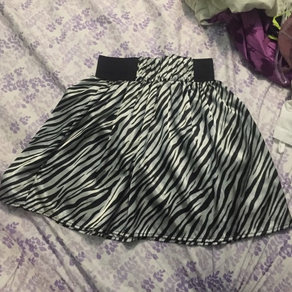 Zebra silver and black skirt