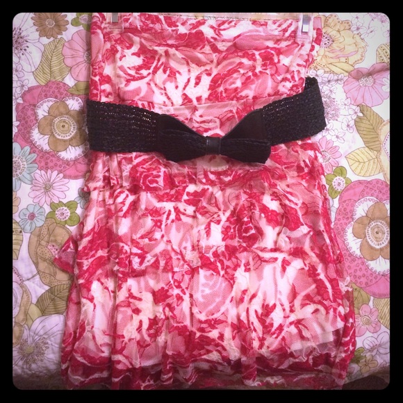 Cute Lace Tube Top with Belt