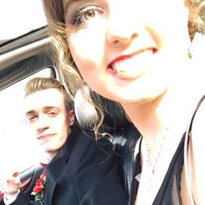 Meet your Posher, Violet