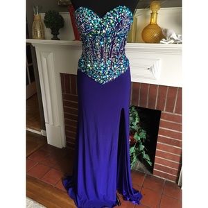 Blue Strapless Prom Dress