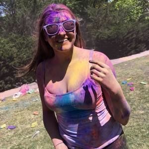 Meet your Posher, Alyssa