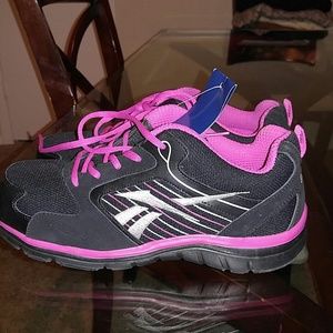 Never worn steel toe Reebok shoes