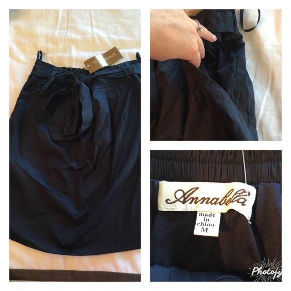 *Brand New!* Skirt with pockets and now tie belt