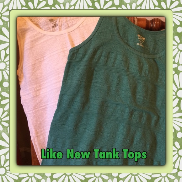 Mossimo Supply Co. Tops - 💝Pre-made Bundle of Two Tank Tops 💝