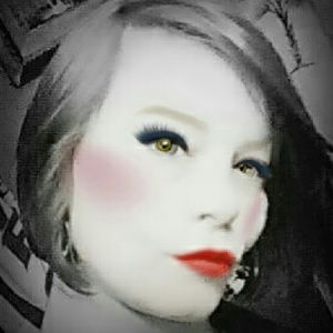 Meet your Posher, Mandy