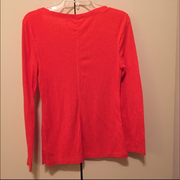 Top - Picture 2 of 4