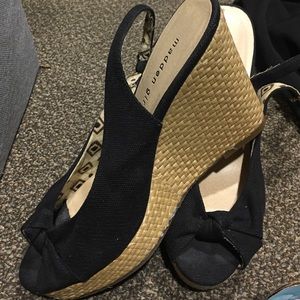 Madden girl black wedges