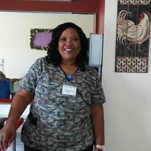 Meet your Posher, Theadra