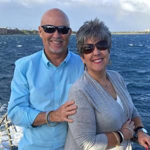 Meet your Posher, Leslie