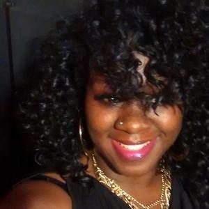 Meet your Posher, Crystal