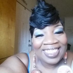 Meet your Posher, Dorinda