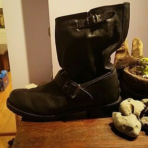 Frye Veronica Short  Size 8 Moto Boot