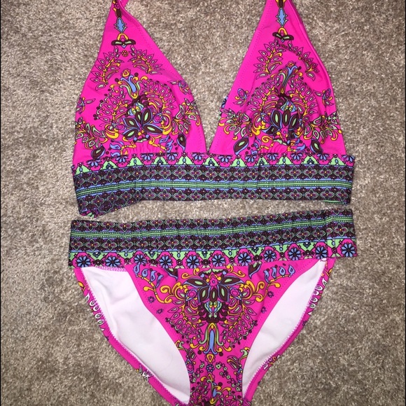 HALTER TOP BATHING SUIT