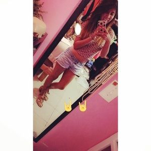 Meet your Posher, Lupita