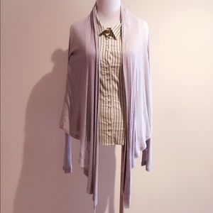 Draped light cover/jacket/shawl in light grey
