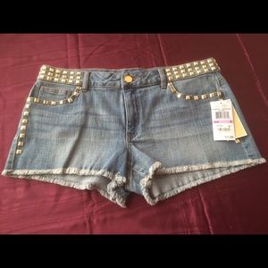 Women's shorts Michael Kors.