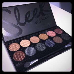 UK Sleek Makeup "Storm" eyeshadow palette